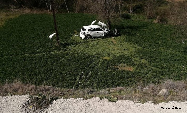 Bursa’da Tarlaya devrilen otomobildeki 2 kişi öldü, 3 kişi yaralandı