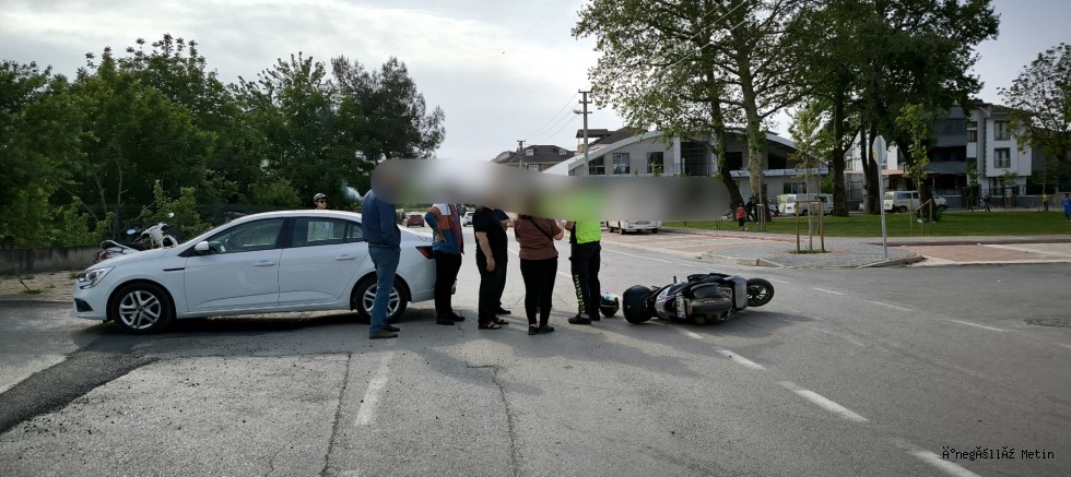 İnegöl'de Trafik Kazası: Motosiklet Sürücüsü Yaralandı