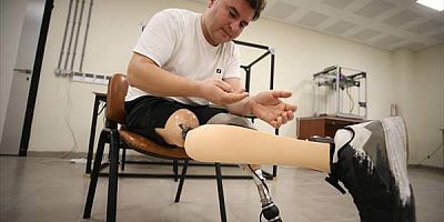 Bacaklarını kaybeden terör gazisi 3 boyutlu yazıcıyla protez koruyucu geliştirdi