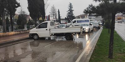 Yenişehir'den kamyonet ve motosiklet çalan zanlılar, İnegöl'de kamyoneti bırakıp kaçtı 