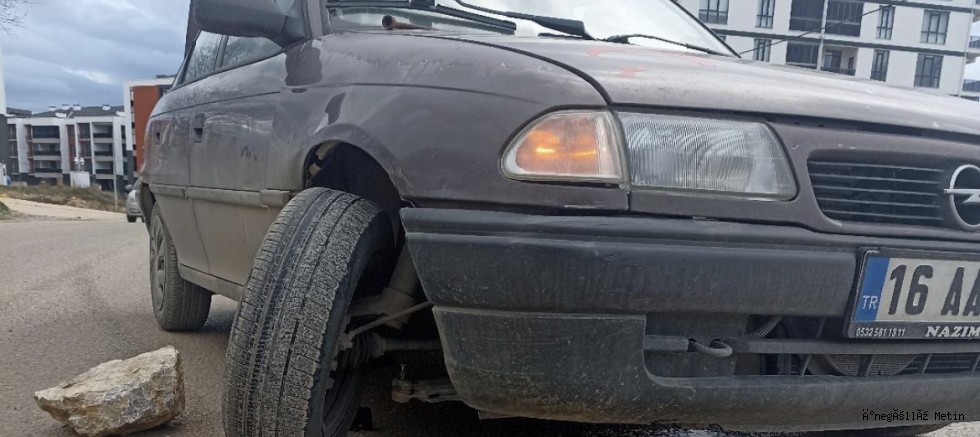 2. Etap TOKİ Yolunda Araçlar Dağılıyor: Akslar Koptu, Şanzıman Yağı Aktı