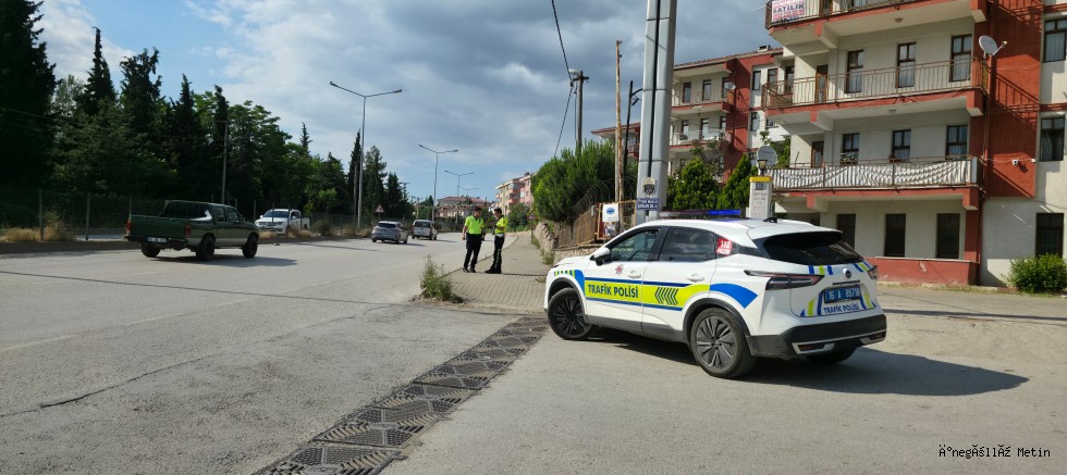 Elektrikli Bisikletten Düştüler: 2 Yaralı