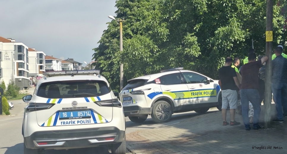 Esenler Caddesi’nde Otomobil ile Motosiklet Çarpıştı: 1 Yaralı