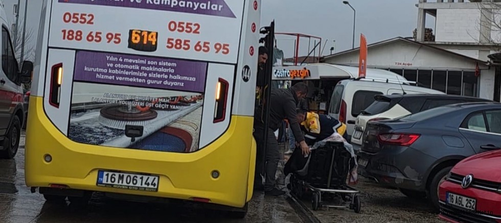 Fenalaşan Yolcuya Şoförden Hayat Kurtaran Müdahale