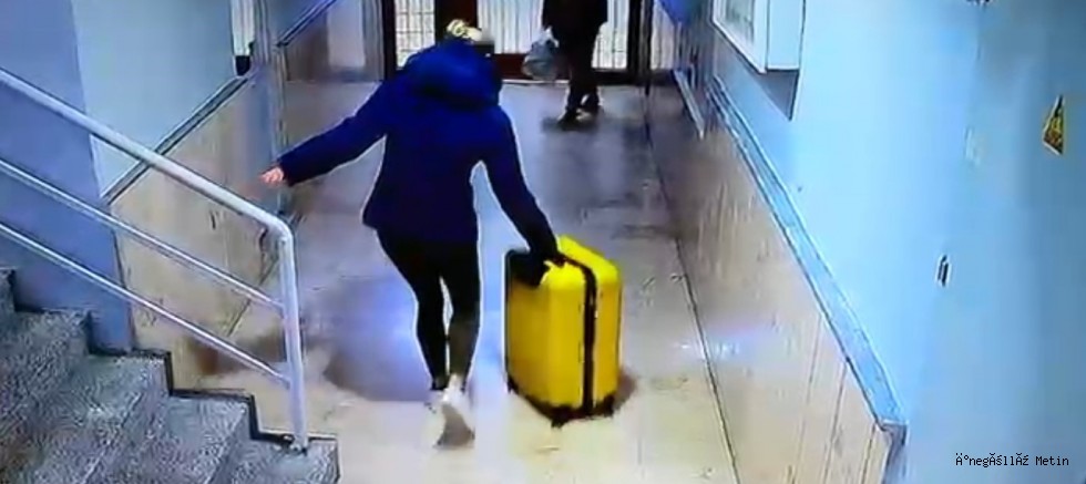 Güllü’nün kızının arkadaşı ile birlikte bavullarla binadan çıktığı anlara ilişkin görüntü ortaya çıktı
