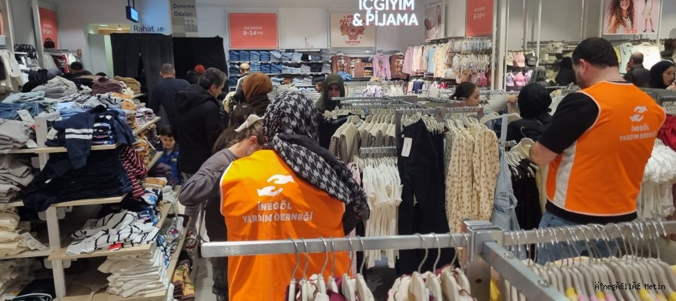 İnegöl’de 1000 Yetim Çocuğa Bayramlık