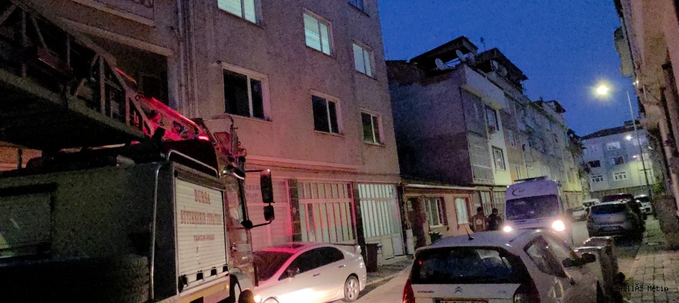 İnegöl’de Genç Kadını İtfaiye Son Anda Kurtardı