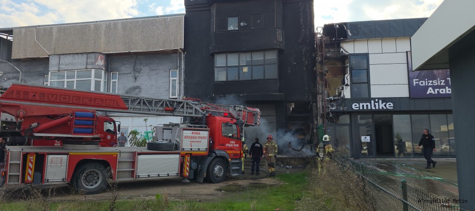 İnegöl’de OSB Girişindeki Elektrik Trafo Patlaması Paniğe Neden Oldu
