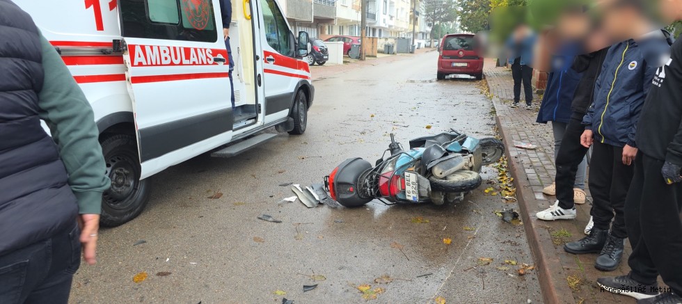 İnegöl’de otomobil ile motosiklet çarpıştı: 1 ağır yaralı