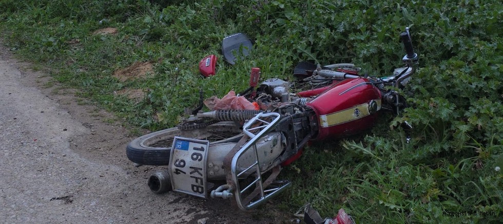 İnegöl’de Otomobil ile Motosiklet Çarpıştı: 2 Yaralı