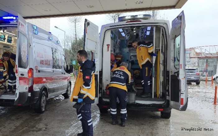 İNEGÖL’DE OTOMOBİL TARLAYA UÇTU: 3 YARALI