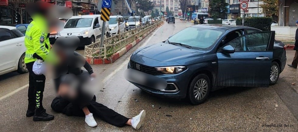 İnegöl’de otomobille çarpışan motosiklet sürücüsü yaralandı