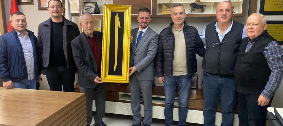 İnegöl Mobilyacılar Odası’nda Birlik Ruhu: Altuntepe Eski Başkanlarla Bir Arada