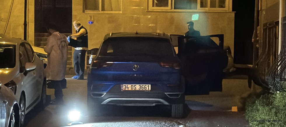 İstanbul’da Otomobil sürücüsü, yanında oturan şahıs tarafından silahla öldürüldü