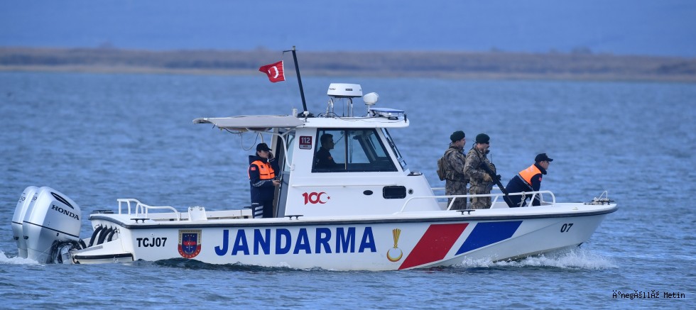 İznik’te Sıkı Güvenlik: Göle Giren Vatandaş Geri Çıkarıldı