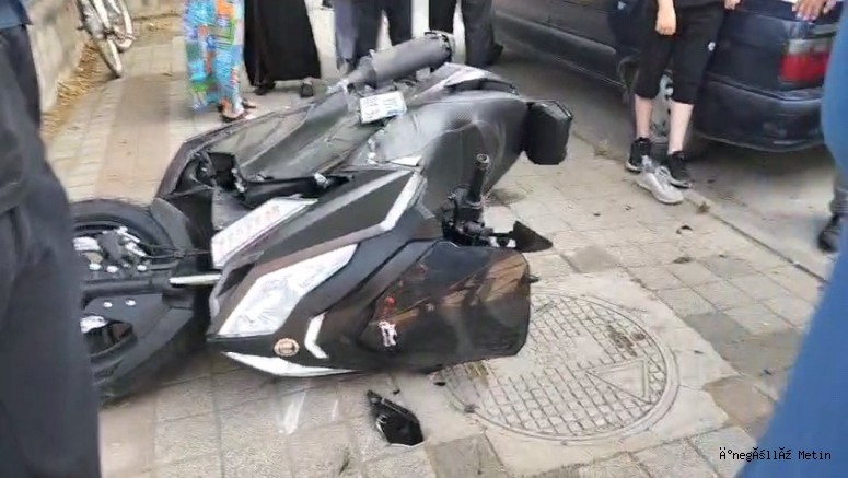 Otomobille çarpışan motosiklet sürücüsü ağır yaralandı
