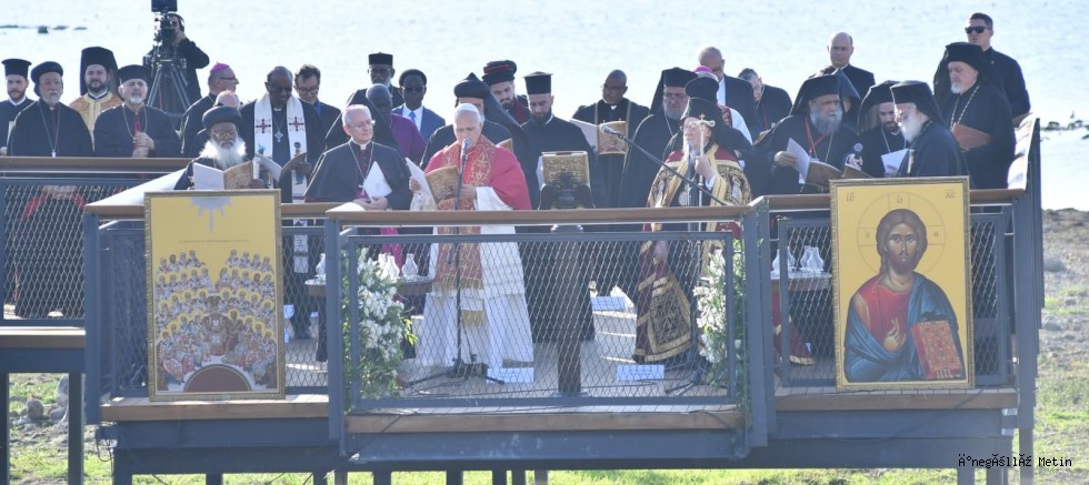 Papa'dan İznik'e tarihi ziyaret ve tarihi ayin