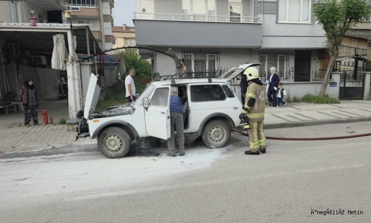 Seyir Halindeki Otomobilde Yangın Paniği