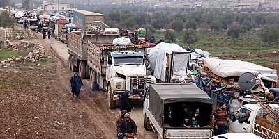 36 bin sivil daha Türkiye sınırı yakınlarına göç etti