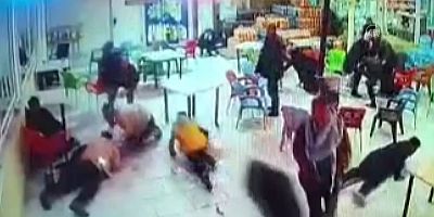 4 Kişinin yaralandığı silahlı kavga güvenlik kamerasına yansıdı