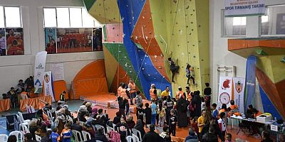 500 Öğrenci Spor Tırmanış Yarışmasında Ter Döktü