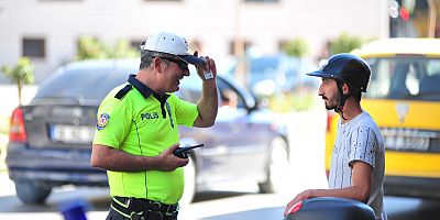 6 bin 815 motosiklet sürücüsüne ceza kesildi