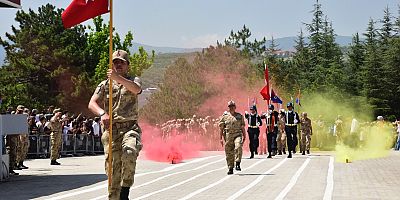 9. Jandarma Eğitim Alay Komutanlığı'nda yemin töreni düzenlendi