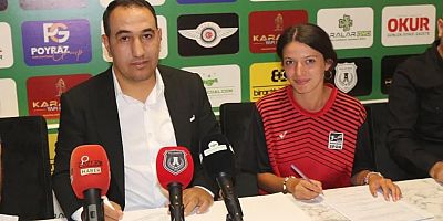 Akhisar’da ‘ilk’ imza Özaydın’dan