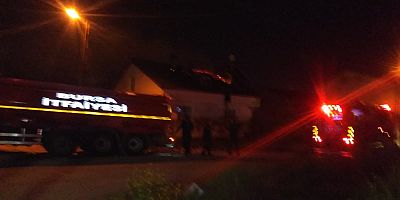 Akhisar'da korkutan yangın