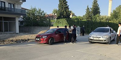 Akhisar’da Otomobil ile Kurye Motosikleti Çarpıştı: 1 Yaralı