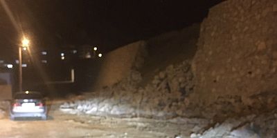 Alanyurt’da istinat duvarı çöktü