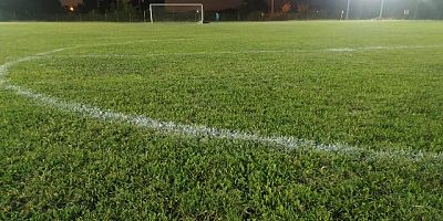 Alkışlar Edebey gençlerine