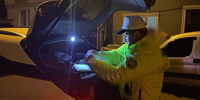 Alkollü sürücü 'dur' ikazına uymadı, çıkmaz sokakta yakalandı