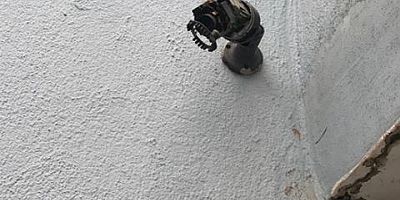 ALT GEÇİTTEKİ KAMERAYI KIRDILAR