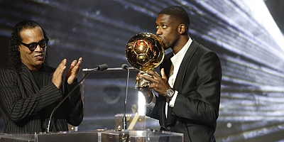 Altın top ödülünü Dembele kazandı