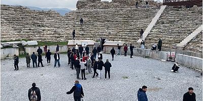 ATEŞ KARINCALARINDAN TARİH GEZİ