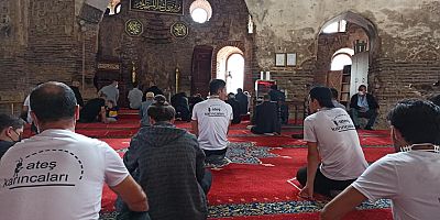 ATEŞ KARINCALARINDAN TARİHİ KAMP