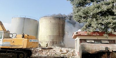 Atıl fabrikanın yağ silolarında çıkan yangın söndürüldü