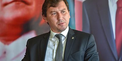 AYASOFYA’NIN AÇILIŞI DERİN ANLAMLAR İFADE EDİYOR