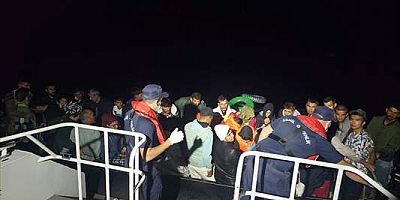 Ayvalık açıklarında 149 düzensiz göçmen kurtarıldı