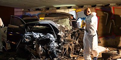 Bahçelievler'de köprü duvarına çarpan otomobildeki 4 kişi öldü
