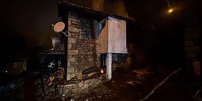 Balıkesir'de bir kişi yangın çıkan evinde ölü bulundu