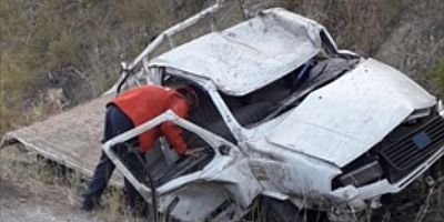 Balıkesir'de devrilen kamyonetin sürücüsü hayatını kaybetti