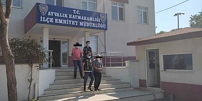  Balıkesir’de midye tezgahında uyuşturucu sattığı belirlenen şüpheliler yakalandı