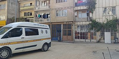 Balkondan  düşen 2 yaşındaki çocuk ağır yaralandı