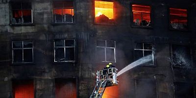 Bangladeş'te fabrika yangını: En az 52 işçi hayatını kaybetti