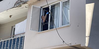 Bayram temizliği yaparken pencereden düşen kadın öldü