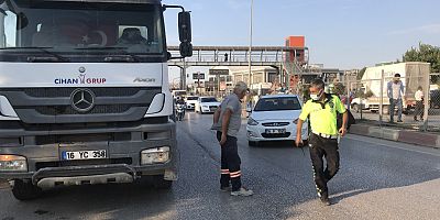 Beton Mikseri otomobil Çarpıştı 1 kişi yaralandı 