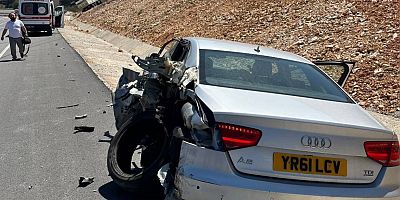 Bilecik'te kamyon park halindeki otomobile çarptı, 1 yaralı