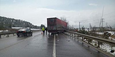 Bilecik'te zincirleme trafik kazasında bir çocuk öldü, 6 kişi yaralandı
